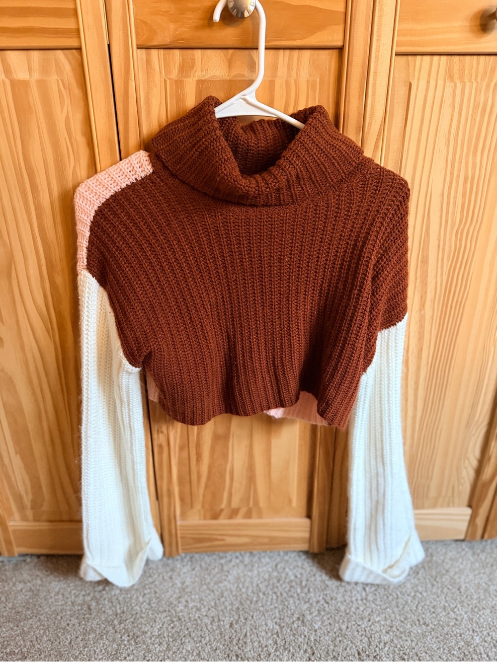 Women's Multi-Color Knit Cropped Sweater